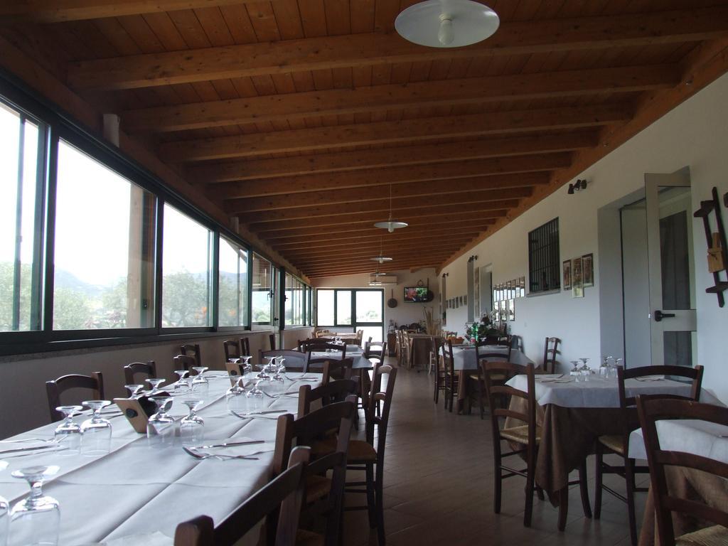 Agriturismo Locoe Олиена Екстериор снимка